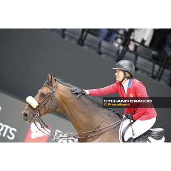 Bezzie Madden on Breitling LS wins the Longines FEI World Cup Jumping Final Paris Bercy 15th April 2018 Ph.Stefano Grasso