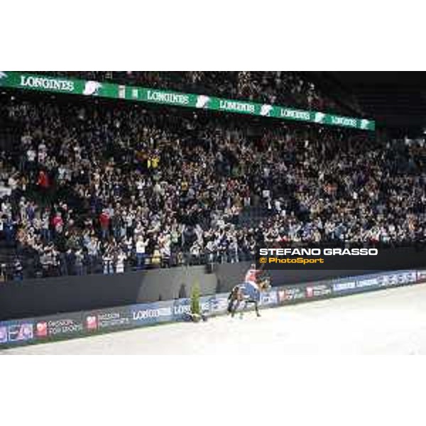Bezzie Madden on Breitling LS wins the Longines FEI World Cup Jumping Final Paris Bercy 15th April 2018 Ph.Stefano Grasso