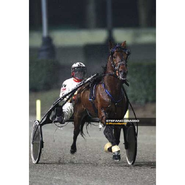 Roberto Vecchione warming up with Internet Ok before the start of Gran Premio Firenze Firenze, 3rd febr. 2008 ph. Stefano Grasso
