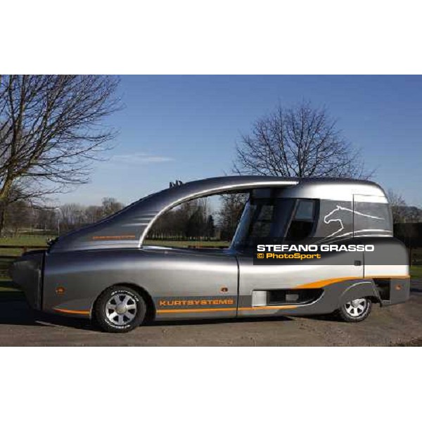 the new Kurt Equine trainingsystems car at Parkwood Stud Oxford, 11th february 2008 ph. Stefano Grasso