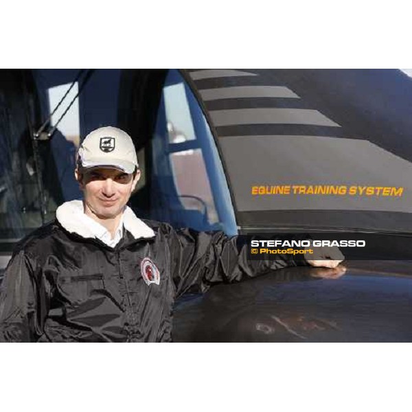 Daniele Camuffo poses in front of the new Kurt Equine trainingsystems car at Parkwood Stud Oxford, 11th february 2008 ph. Stefano Grasso