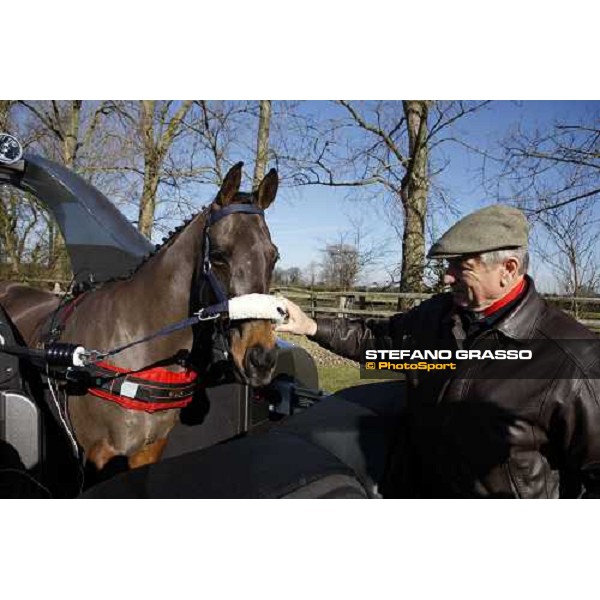 Monty Roberts poses with the new Kurt Equine trainingsystems car at Parkwood Stud Oxford, 11th february 2008 ph. Stefano Grasso