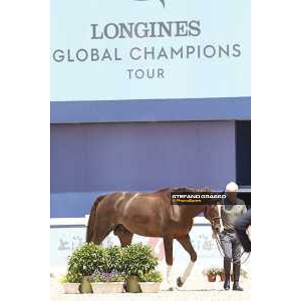 LGCT of Shanghai - Vet check - Roger Yves Bost (FRA) and Sunshine du Phare - Shanghai, - 19 April 2018 - ph.Stefano Grasso/LGCT