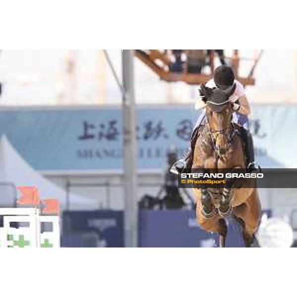 LGCT of Shanghai - Warm up - Edwina Tops-Alexander (AUS) on Inca van T Vianahof - Shanghai, - 19 April 2018 - ph.Stefano Grasso/LGCT