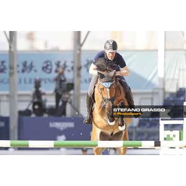 LGCT of Shanghai - Warm up - Ludger Beerbaum (GER) on Cool Down 7 - Shanghai, - 19 April 2018 - ph.Stefano Grasso/LGCT