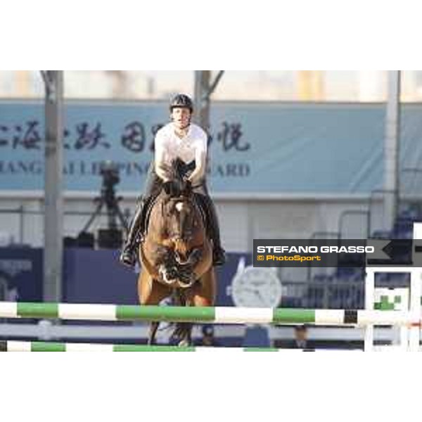LGCT of Shanghai - Warm up - Scott Brash (GBR) on Hello Mr President - Shanghai, - 19 April 2018 - ph.Stefano Grasso/LGCT