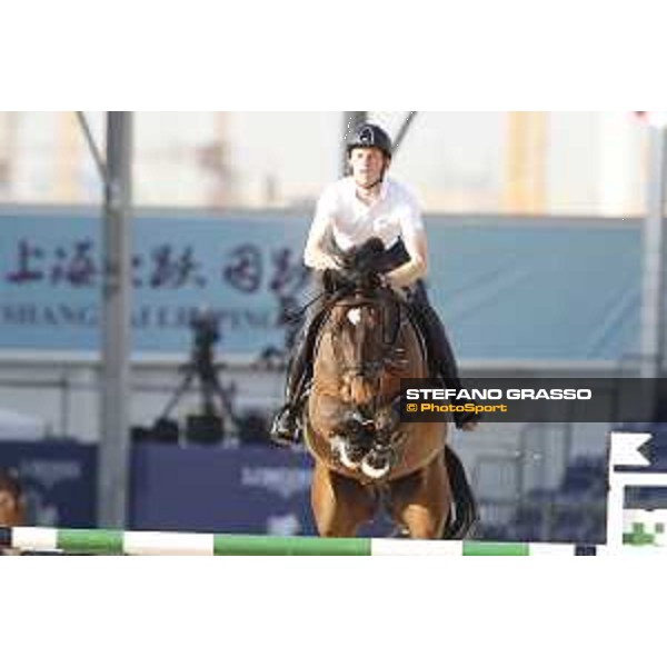 LGCT of Shanghai - Warm up - Scott Brash (GBR) on Hello Mr President - Shanghai, - 19 April 2018 - ph.Stefano Grasso/LGCT