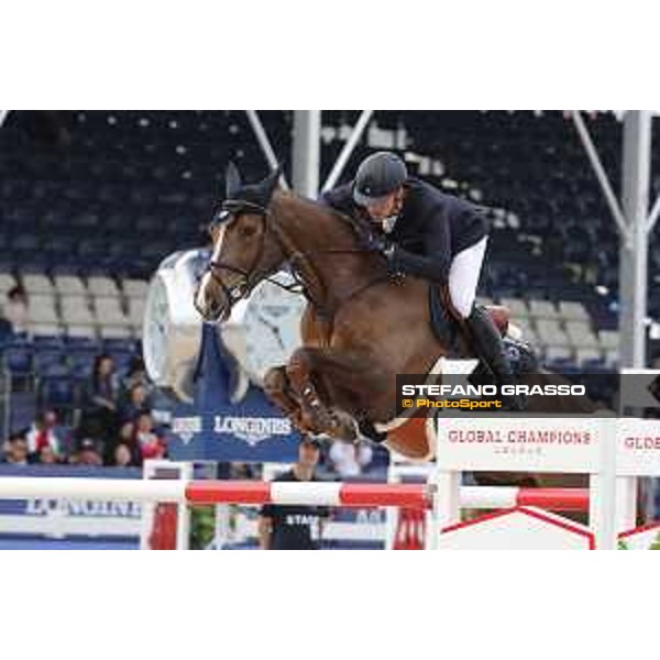 LGCT of Shanghai - Class 2 - Romain Duguet (SUI) on Twentytwo des Biches - Shanghai, - 20 April 2018 - ph.Stefano Grasso/LGCT