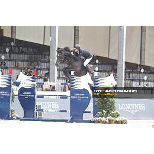 LGCT of Shanghai - Class 3 - Constant van Paesschen (BEL) on Compadre van de Helle - Shanghai, - 21 April 2018 - ph.Stefano Grasso/LGCT