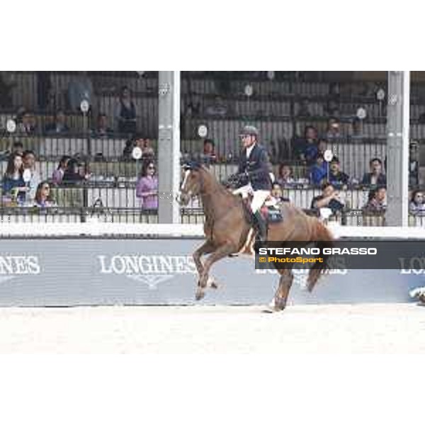 LGCT of Shanghai - Class 3 - Romain Duguet (SUI) on Twentytwo des Biches - Shanghai, - 21 April 2018 - ph.Stefano Grasso/LGCT