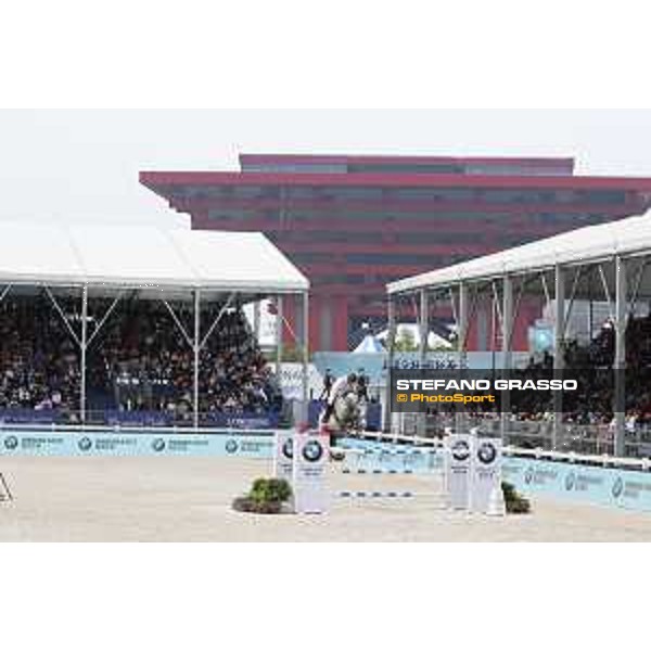 LGCT of Shanghai - Class 6 - John Whitaker (GBR) on Cassinis Chaplin - Shanghai, - 22 April 2018 - ph.Stefano Grasso/LGCT