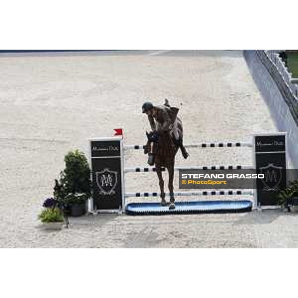 LGCT of Shanghai - Class 6 - Alberto Zorzi (ITA) on Fair Light van?t Heike - Shanghai, - 22 April 2018 - ph.Stefano Grasso/LGCT