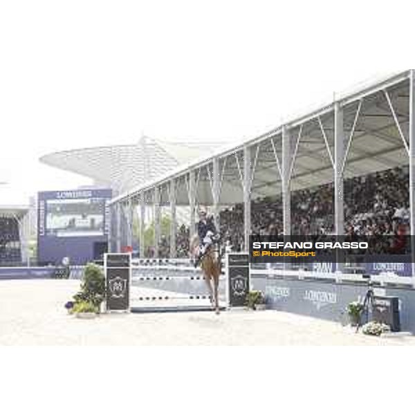 LGCT of Shanghai - Class 6 - Cameron Hanley (IRL) on EIS Isaura - Shanghai, - 22 April 2018 - ph.Mario Grassia/LGCT