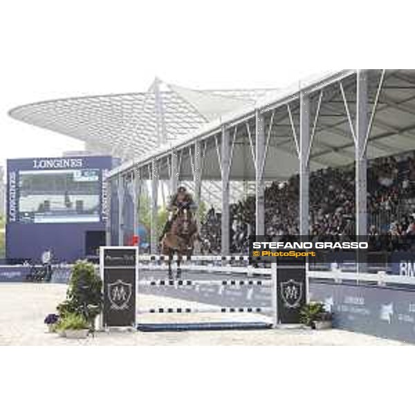 LGCT of Shanghai - Class 6 - Alberto Zorzi (ITA) on Fair Light van?t Heike - Shanghai, - 22 April 2018 - ph.Mario Grassia/LGCT