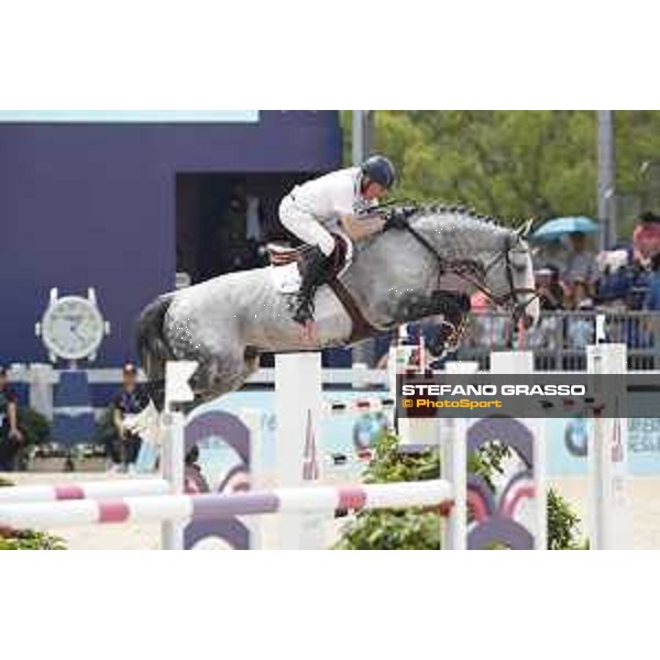 LGCT of Shanghai - Class 6 - John Whitaker (GBR) on Cassinis Chaplin - Shanghai, - 22 April 2018 - ph.Stefano Grasso/LGCT