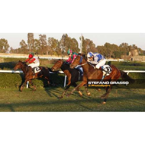Dirck Fuhrmann on Blu Santillana flyes to the post beating Pauo during theLVIII Gran Corsa Siepi di Roma and Bruciapelo (4th) Rome Capannelle, 17th february 2008 ph. Stefano Grasso