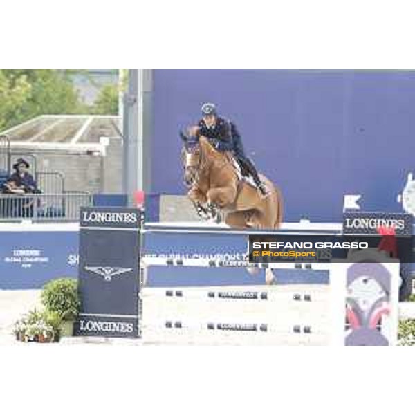 LGCT of Shanghai - Class 6 - Lorenzo de Luca (ITA) on Jeunesse van T Paradijs - Shanghai, - 22 April 2018 - ph.Stefano Grasso/LGCT