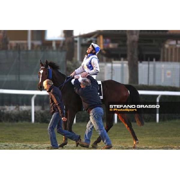 Dirk Fuhrmann on Blu Santillana comes back to the stable after winning the LVIII Gran Corsa Siepi di Roma Rome Capannelle, 17th february 2008 ph. Stefano Grasso