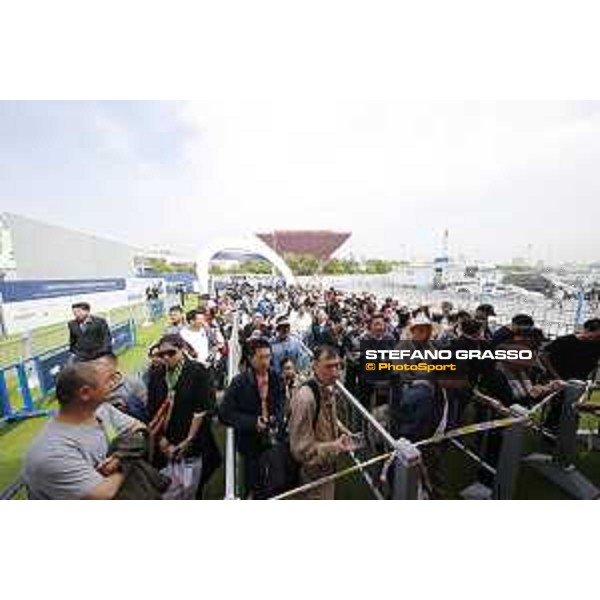 LGCT of Shanghai - Public at the main entrance - Shanghai, - 20 April 2018 - ph.Mario Grassia/LGCT