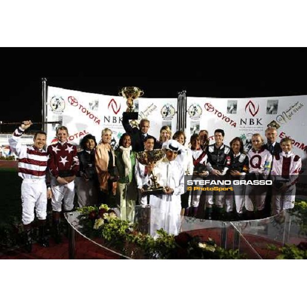 group photo for Alban de Mieulle, David Buland and the lady riders of Fegentri Race Doha, Al Ryyan Park, 28th febr. 2008 ph. Stefano Grasso