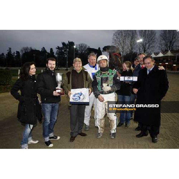 giving prize for Algiers Hall\'s connnection winners of the Gran Premio Ponte Vecchio Firenze, 9th march 2008 ph. Stefano Grasso
