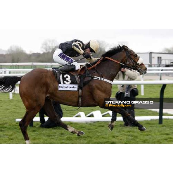 Denis O\' Regan on Tidal Bay flyes toward the post and wins the Irish Indipendent Arkle Challenge Trophy Steeple Chase Cheltenham The Festival , 1st day 11th march 2008 ph. Stefano Grasso
