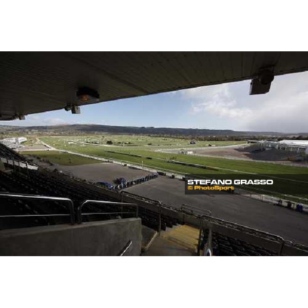 a wide view of Cheltenham racecourse Cheltenham, 12th march 2008 ph. Stefano Grasso