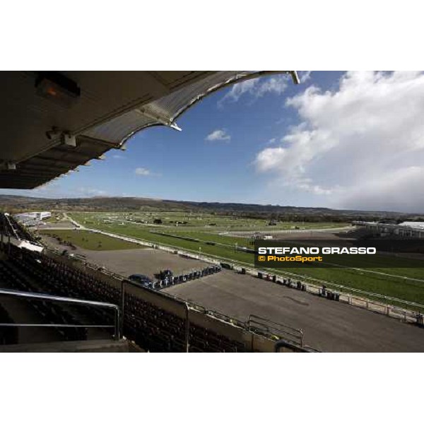 a wide view of Cheltenham racecourse Cheltenham, 12th march 2008 ph. Stefano Grasso