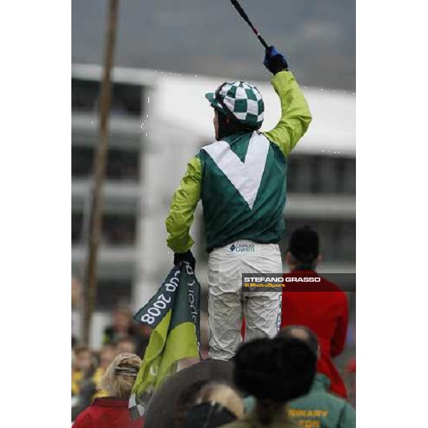 Sam Thomas on Denman celebrates after winning the Totesport Cheltenham Gold Cup Cheltenham, 4th day, 14th march 2008 ph. Stefano Grasso