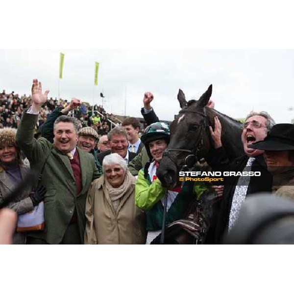 the winning connection of Denman winners of the Totesport Cheltenham Gold Cup with trainer Paul Nicholls, Sam Thomas and the owners Cheltenham, 4th day, 14th march 2008 ph. Stefano Grasso