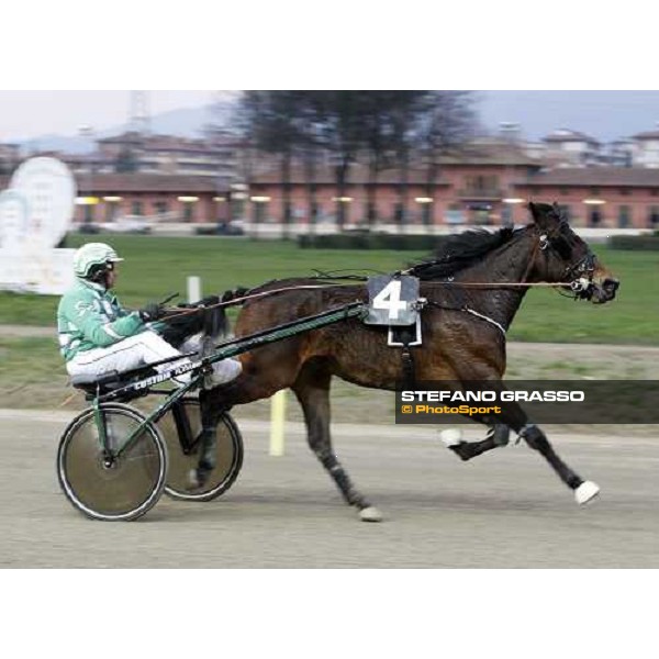 S.Kruger with Leibzig warming up before the start of Gran Premio Beatrice Firenze, Le Mulina, 9th march 2008 ph.Stefano Grasso