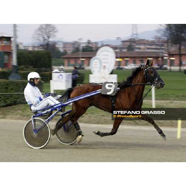 R.Pezzatini with Licia D\'Alfa warming up before the start of Gran Premio Beatrice Firenze, Le Mulina, 9th march 2008 ph.Stefano Grasso