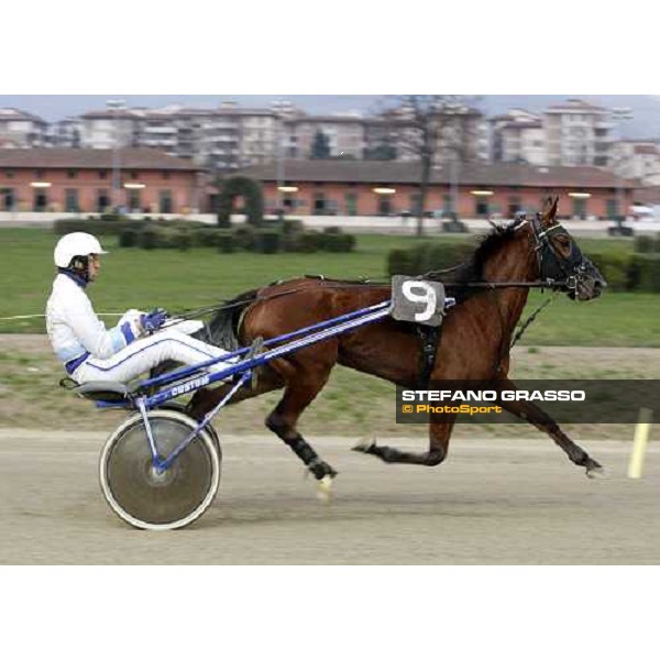 R.Pezzatini with Licia D\'Alfa warming up before the start of Gran Premio Beatrice Firenze, Le Mulina, 9th march 2008 ph.Stefano Grasso