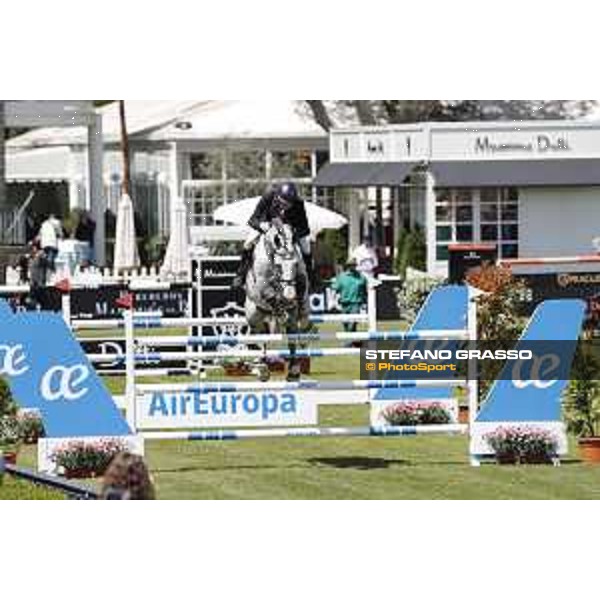 LGCT of Madrid - Class 4 - John Whitaker (GBR) on Cassinis Chaplin - 4 May 2018 - ph.Mario Grassia/LGCT