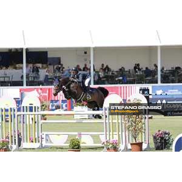 LGCT of Madrid - Class 4 - Leopold Van Asten (NED) on VDL Groep Miss Untouchable - 4 May 2018 - ph.Mario Grassia/LGCT