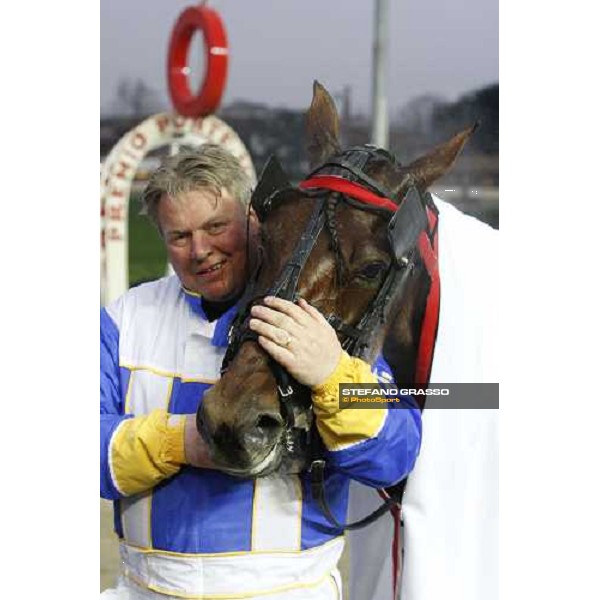 Holgert Ehlert with Algiers Hall after winning the Gran Premio Ponte Vecchio Firenze Le Mulina, 9th march 2008 ph. Stefano Grasso