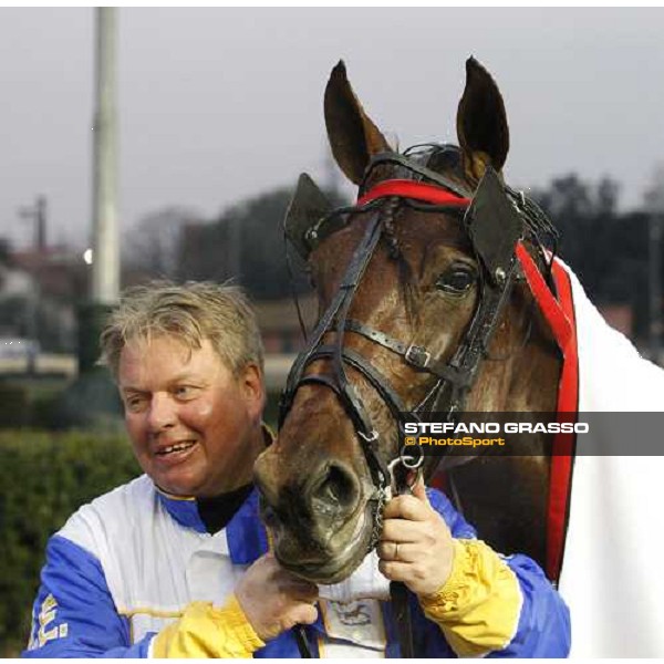 Holgert Ehlert with Algiers Hall after winning the Gran Premio Ponte Vecchio Firenze Le Mulina, 9th march 2008 ph. Stefano Grasso