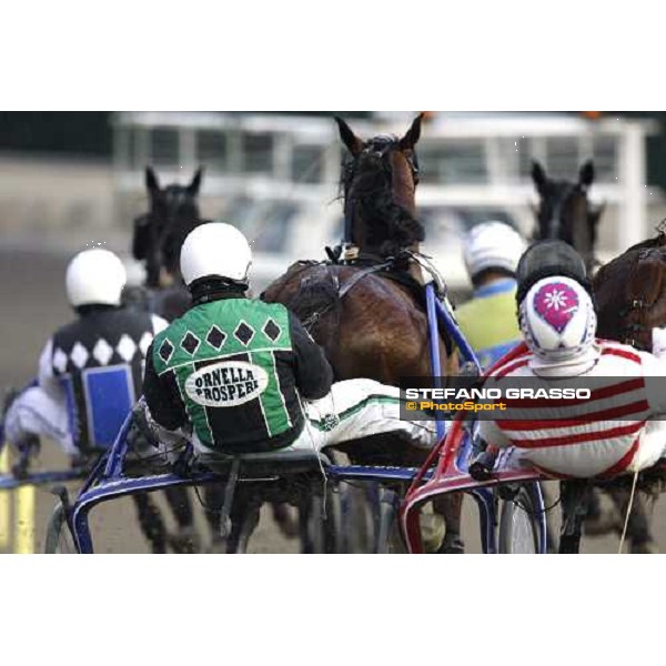 Enrico Bellei and Algiers Hall winners of Gran Premio Ponte Vecchio immediately after the start Firenze Le Mulina, 9th march 2008 ph. Stefano Grasso