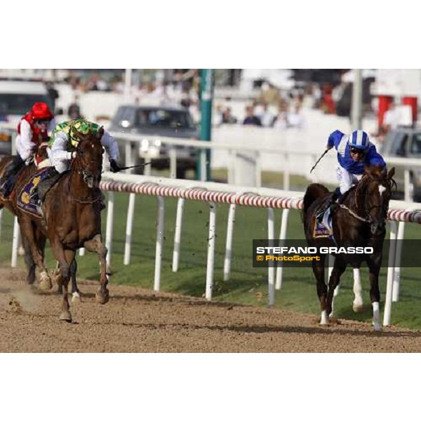 at the last few meters to the line Tadhg O\'Shea on Mizzna (left) leads and wind the Dubai KAhayla Classic beating Richard Hills on Madjani Dubai, Nad El Sheba racetrack, 29th march 2008 ph. Stefano Grasso