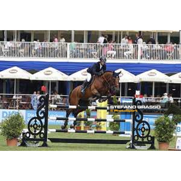 LGCT of Hamburg - Class 1 - Denis Lynch (IRL) on RMF Cadeau de Muze - 10 May 2018 - ph.Stefano Grasso/LGCT