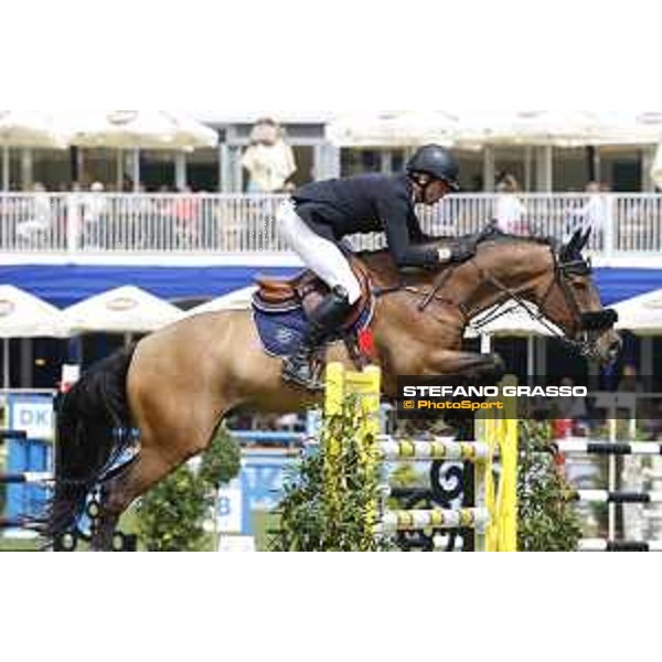 LGCT of Hamburg - Class 1 - Harrie Smolders (NED) on Zinius - 10 May 2018 - ph.Stefano Grasso/LGCT