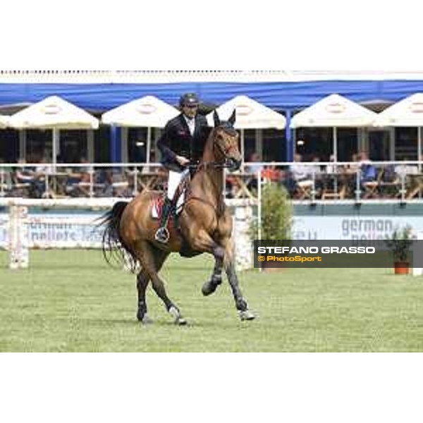LGCT of Hamburg - Class 1 - Piergiorgio Bucci (ITA) on Deniro - 10 May 2018 - ph.Stefano Grasso/LGCT