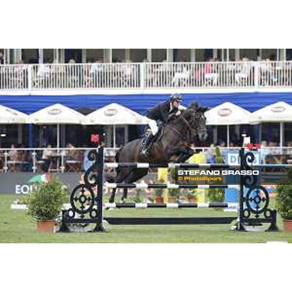 LGCT of Hamburg - Class 1 - Constant van Paesschen (BEL) on Compadre van de Helle - 10 May 2018 - ph.Stefano Grasso/LGCT