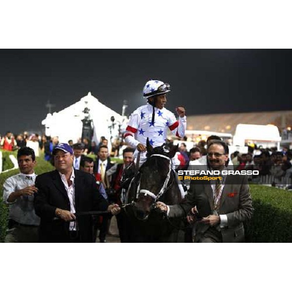 Edgard Prado comes back in triumph on Benny The Bull after winning the Dubai Golden Shaheen Dubai, Nad El Sheba racetrack, 29th march 2008 ph. Stefano Grasso