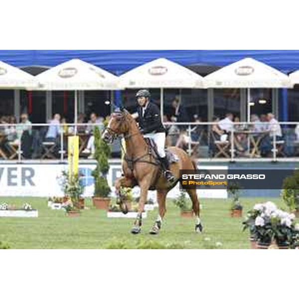 LGCT of Hamburg - Class 1 - Jorg Naeve (GER) on Benur du Romet - 10 May 2018 - ph.Stefano Grasso/LGCT