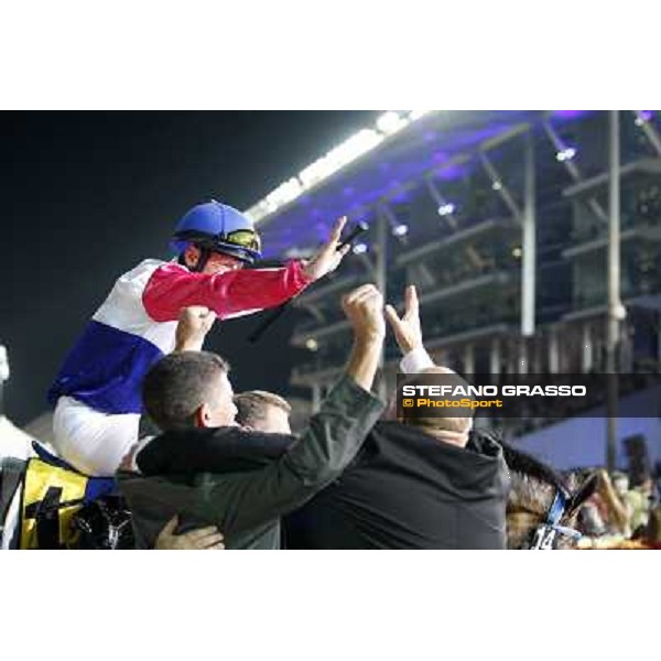 Anton Marcus on Jay Peg receives the congratulations by his connection after winning the Dubai Duty Free Dubai, Nad El Sheba racetrack, 29th march 2008 ph. Stefano Grasso