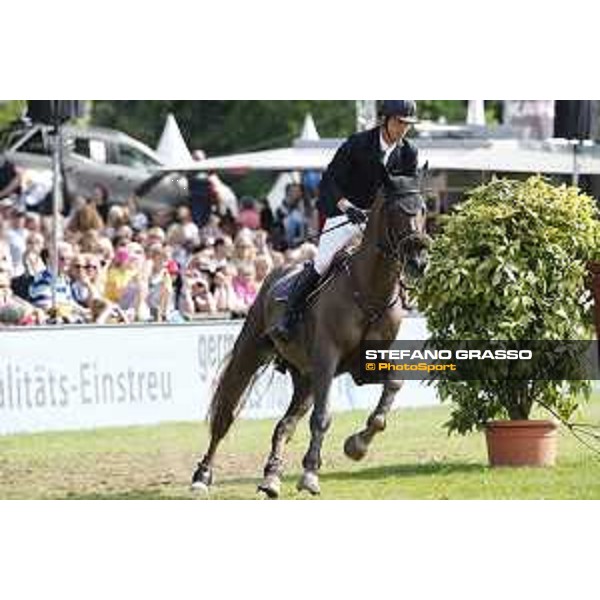 LGCT of Hamburg - Grand Prix - Harrie Smolders (NED) on Don VHP Z - 12 May 2018 - ph.Stefano Grasso/LGCT