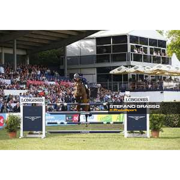 LGCT of Hamburg - Grand Prix - Julien Epaillard (FRA) on Giovani de la Pomme - Hamburg, Derby Park, 12 May 2018 - ph.Mario Grassia/LGCT