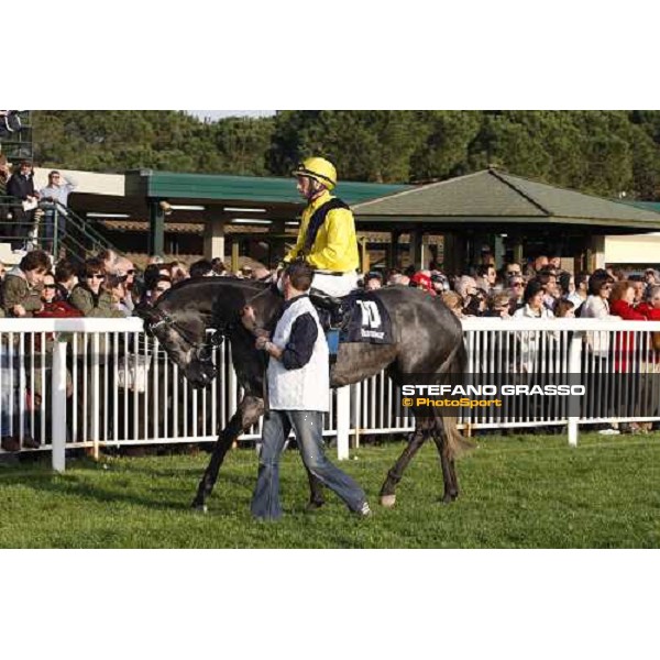 Mario Esposito parades on Shamateur before the start of the 118¡ Premio Pisa Pisa San Rossore, 30th march 2008 ph. Stefano Grasso