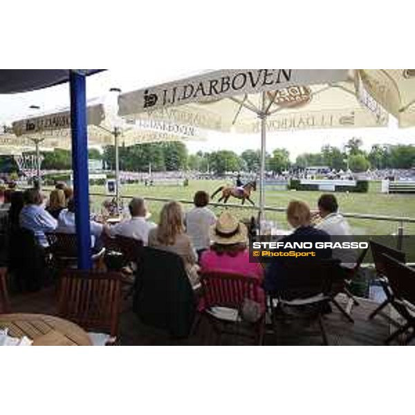 LGCT of Hamburg - Full VIP lounge during the class - Hamburg, Derby Park, 13 May 2018 - ph.Stefano Grasso - Mario Grassia/LGCT